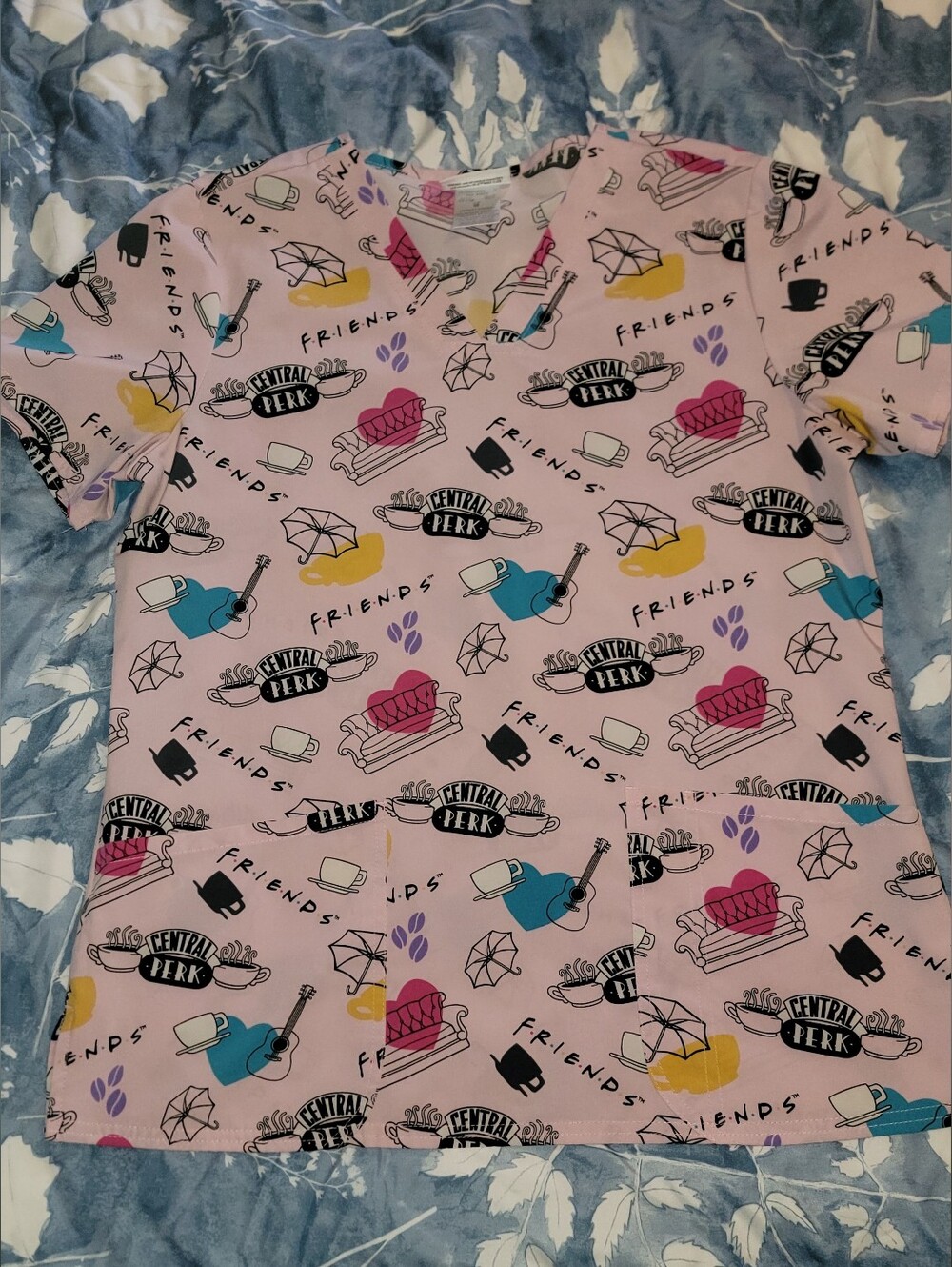 FRIENDS Light Pink Short-Sleeve Printed Pajama Top